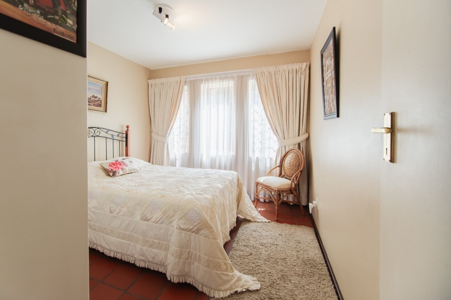 4 Bedroom Property for Sale in Faerie Glen Gauteng