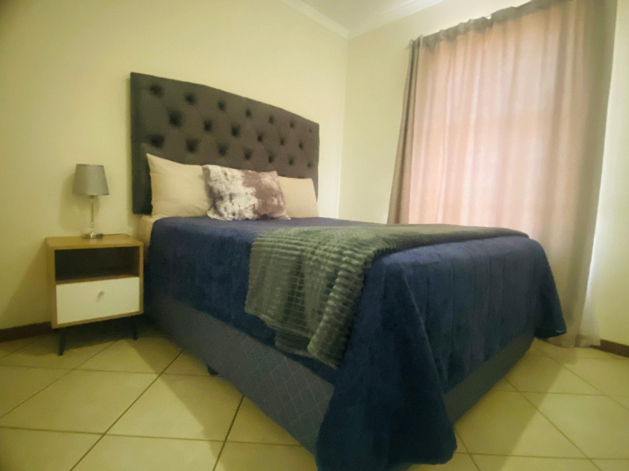 2 Bedroom Property for Sale in Monavoni Gauteng