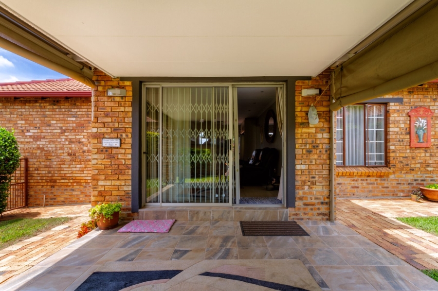 2 Bedroom Property for Sale in Olivedale Gauteng