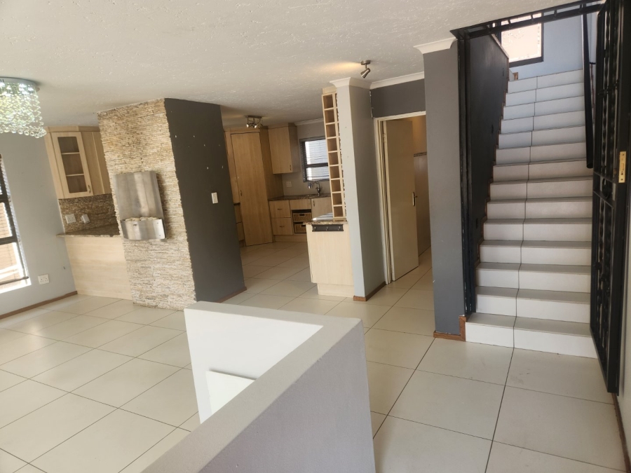 To Let 3 Bedroom Property for Rent in Craigavon Gauteng