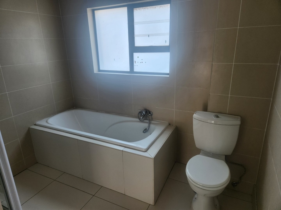 To Let 3 Bedroom Property for Rent in Craigavon Gauteng