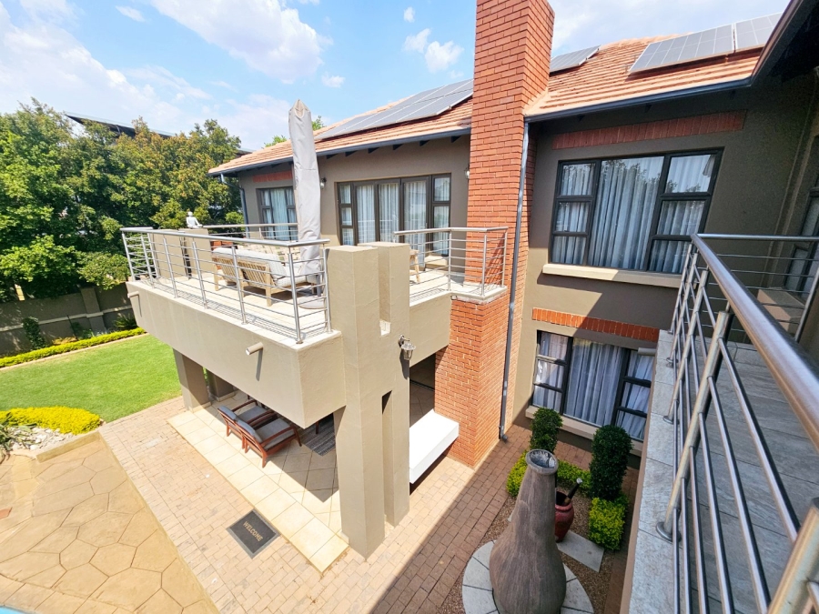 To Let 6 Bedroom Property for Rent in Midstream Estate Gauteng