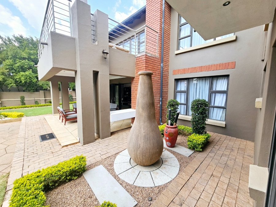 To Let 6 Bedroom Property for Rent in Midstream Estate Gauteng