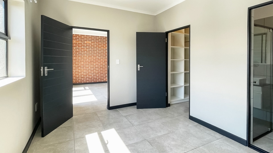 1 Bedroom Property for Sale in Barbeque Downs Gauteng