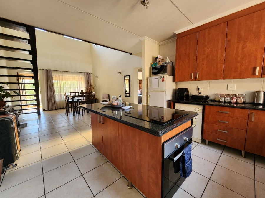 2 Bedroom Property for Sale in Sunninghill Gauteng