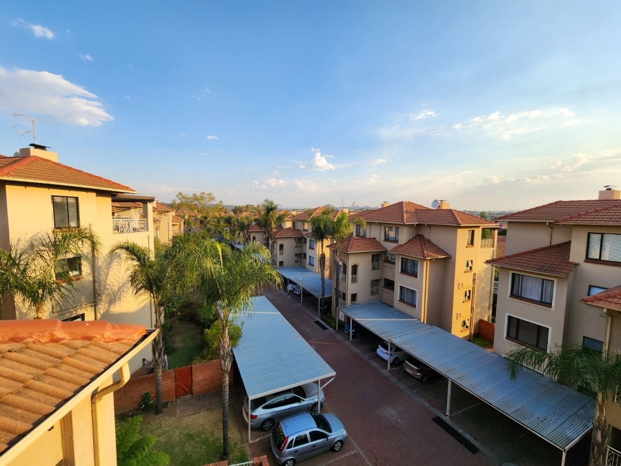 2 Bedroom Property for Sale in Sunninghill Gauteng