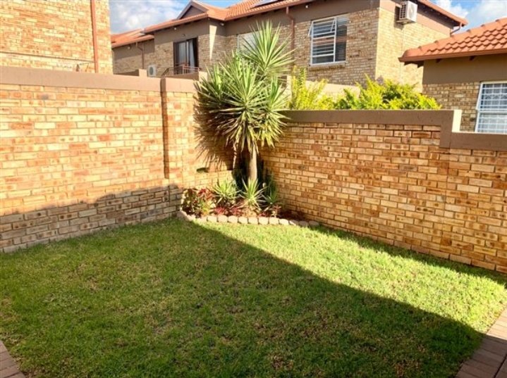 To Let 3 Bedroom Property for Rent in Halfway Gardens Gauteng