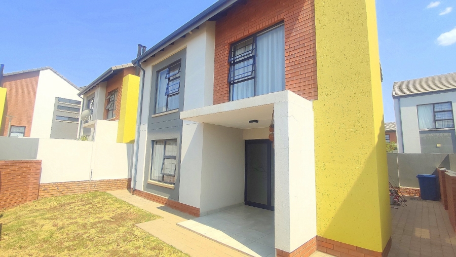 3 Bedroom Property for Sale in Amberfield Gauteng