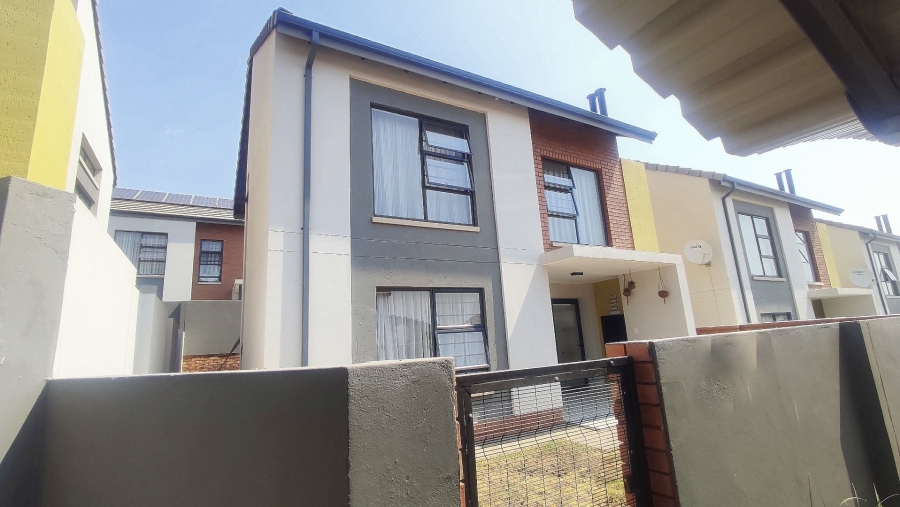 3 Bedroom Property for Sale in Amberfield Gauteng