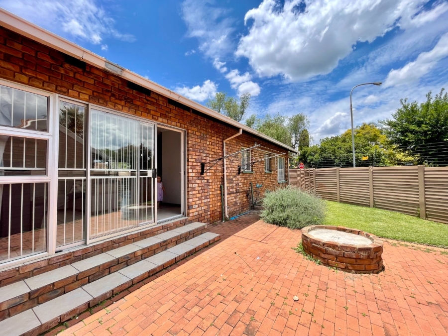 3 Bedroom Property for Sale in Pierre Van Ryneveld Gauteng