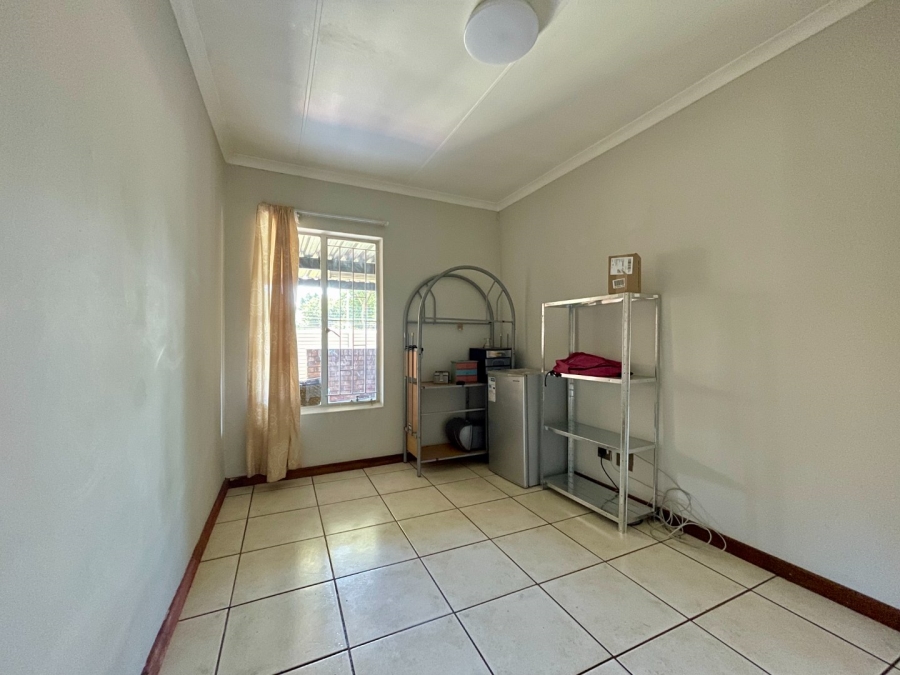 3 Bedroom Property for Sale in Pierre Van Ryneveld Gauteng