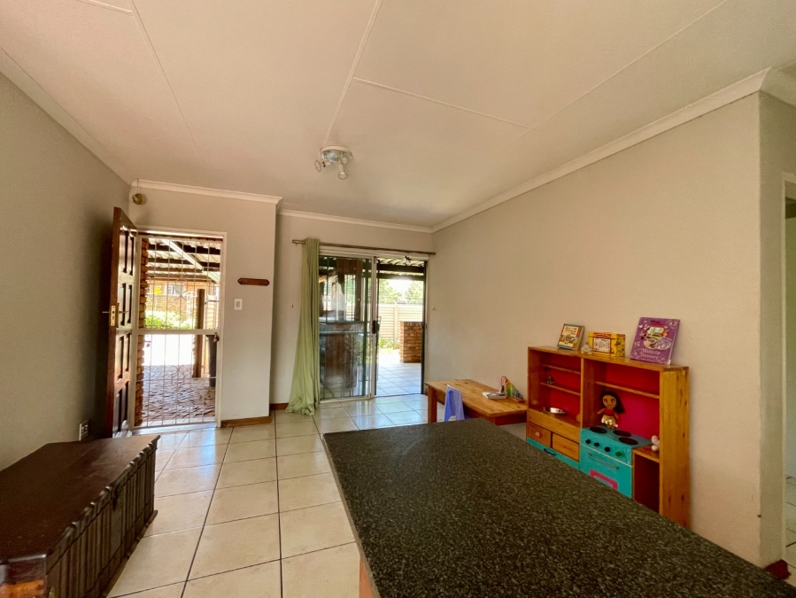 3 Bedroom Property for Sale in Pierre Van Ryneveld Gauteng