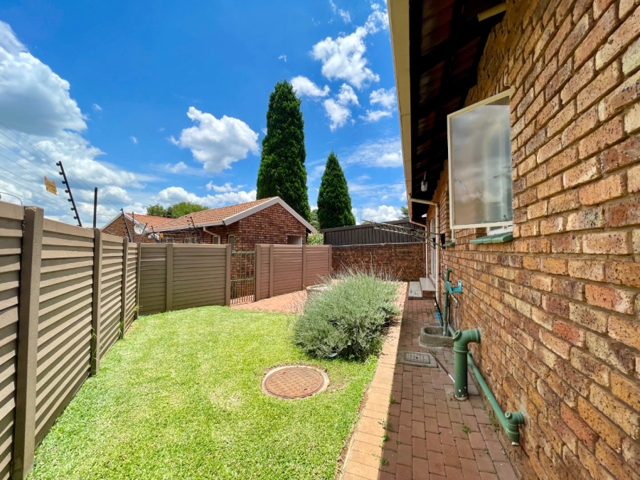 3 Bedroom Property for Sale in Pierre Van Ryneveld Gauteng