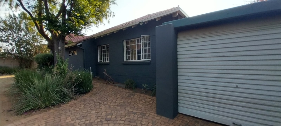 To Let 3 Bedroom Property for Rent in Hurlyvale Gauteng