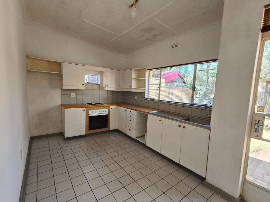 6 Bedroom Property for Sale in Brixton Gauteng