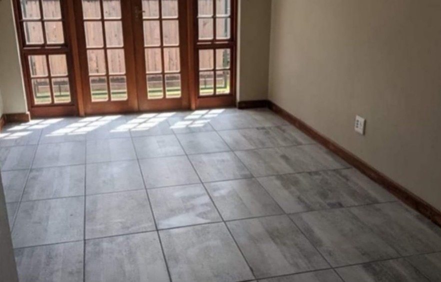 To Let 2 Bedroom Property for Rent in Constantia Kloof Gauteng