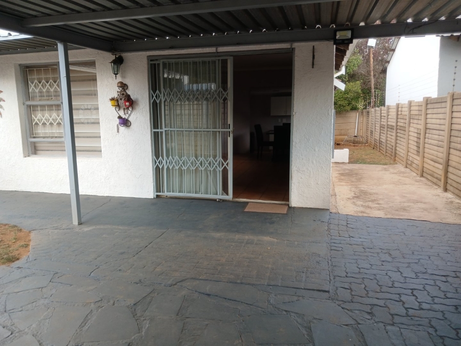 To Let 2 Bedroom Property for Rent in Terenure Gauteng