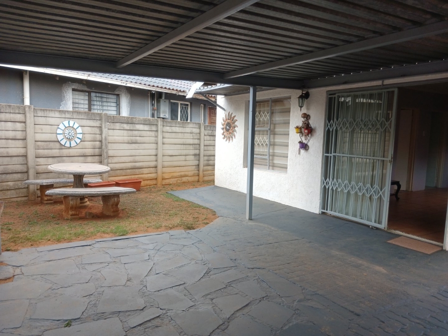 To Let 2 Bedroom Property for Rent in Terenure Gauteng