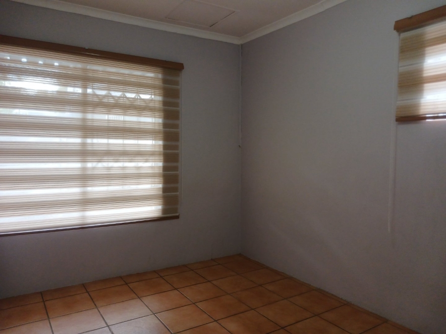 To Let 2 Bedroom Property for Rent in Terenure Gauteng