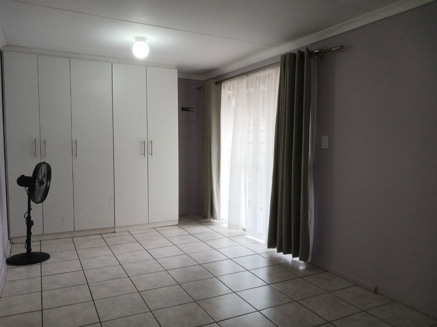 To Let 2 Bedroom Property for Rent in Terenure Gauteng