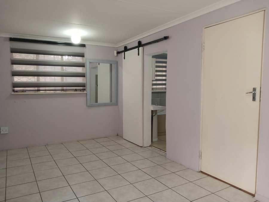 To Let 2 Bedroom Property for Rent in Terenure Gauteng