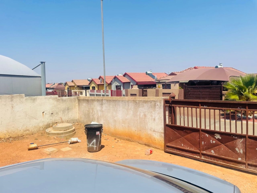 3 Bedroom Property for Sale in Soshanguve VV Gauteng