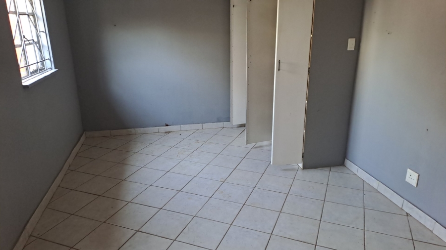  Bedroom Property for Sale in Raslouw Gauteng