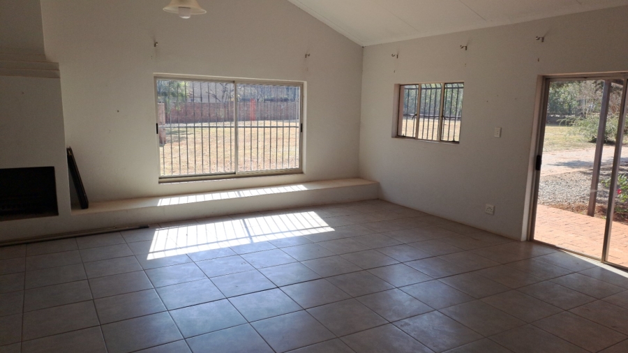  Bedroom Property for Sale in Raslouw Gauteng