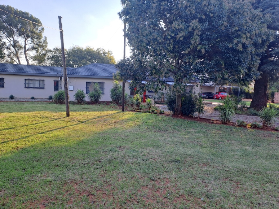  Bedroom Property for Sale in Raslouw Gauteng