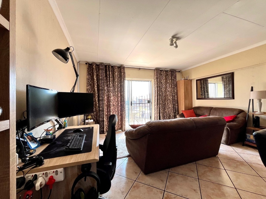 2 Bedroom Property for Sale in North Riding Gauteng