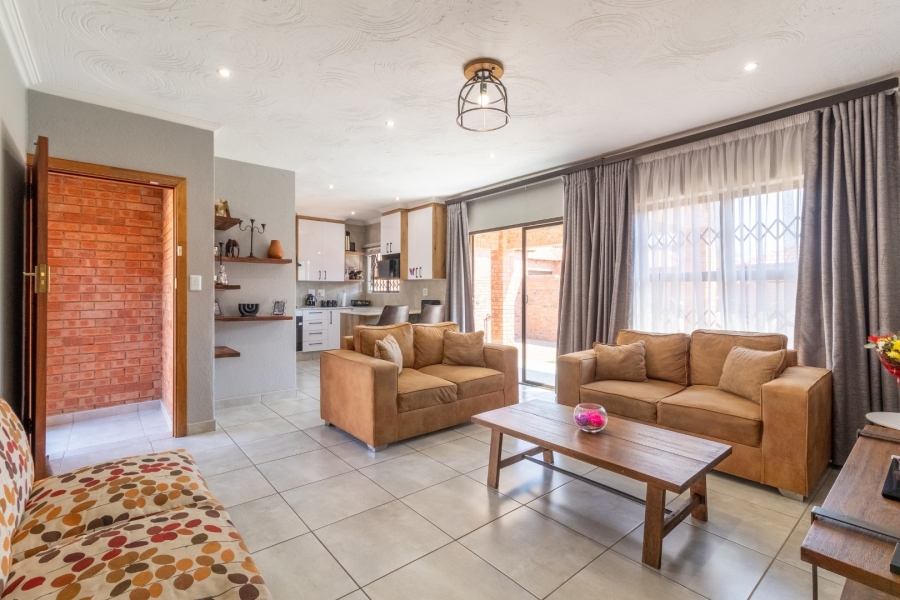 3 Bedroom Property for Sale in North Riding Gauteng