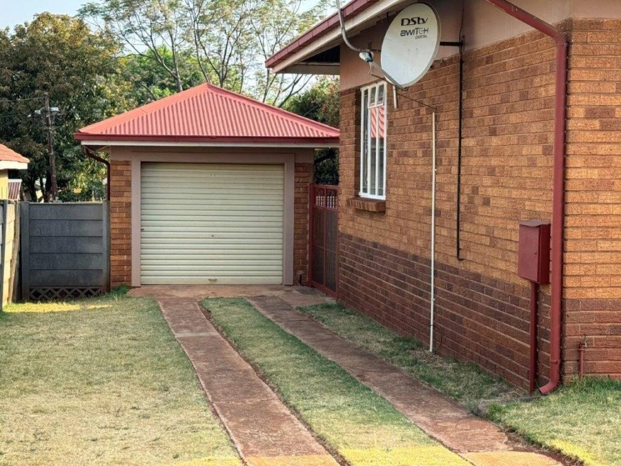 3 Bedroom Property for Sale in Horison Gauteng