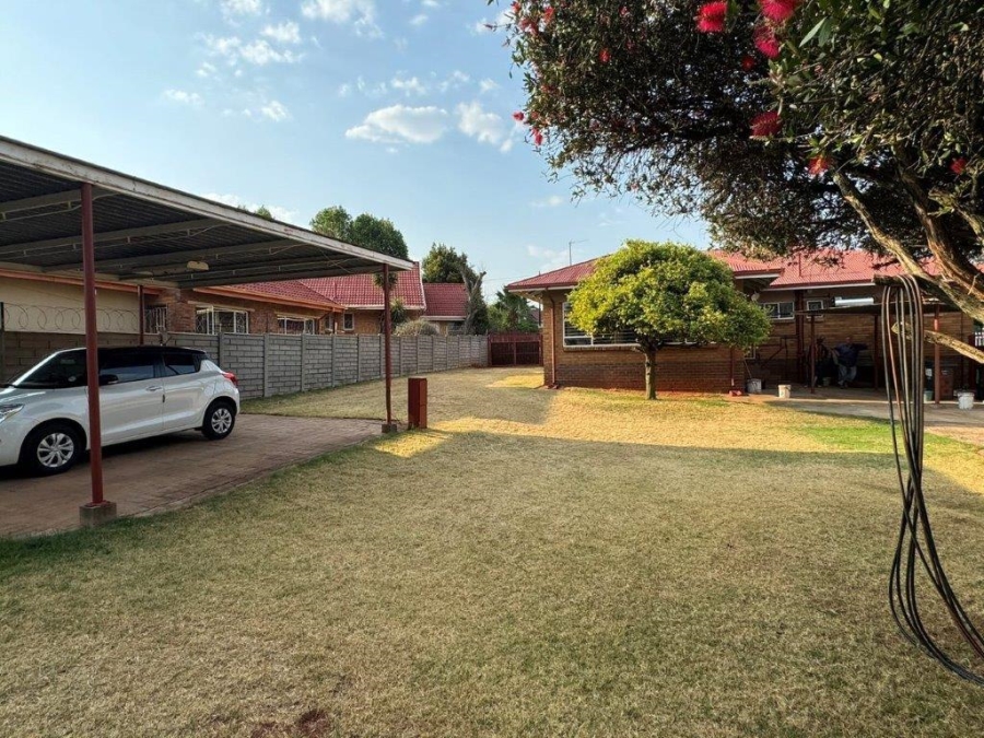 3 Bedroom Property for Sale in Horison Gauteng