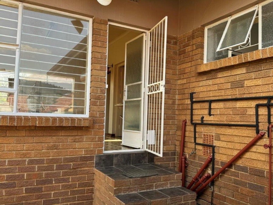 3 Bedroom Property for Sale in Horison Gauteng