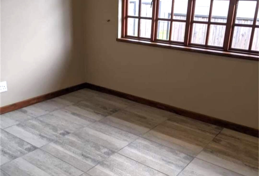 To Let 2 Bedroom Property for Rent in Constantia Kloof Gauteng