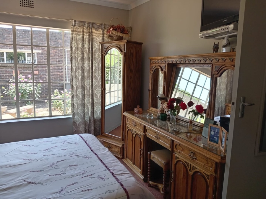 4 Bedroom Property for Sale in Suideroord Gauteng