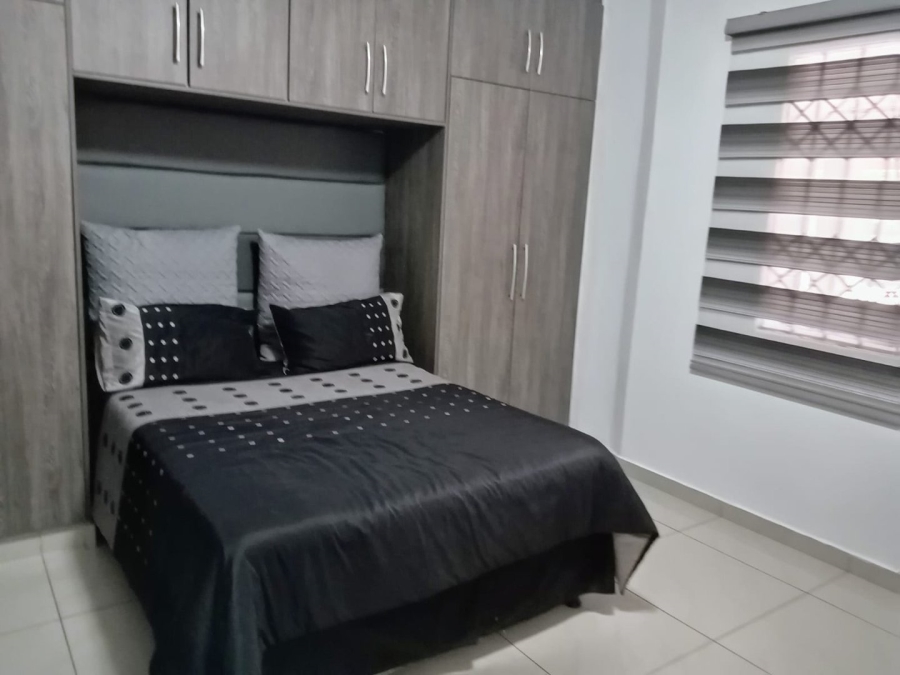 5 Bedroom Property for Sale in Mondeor Gauteng