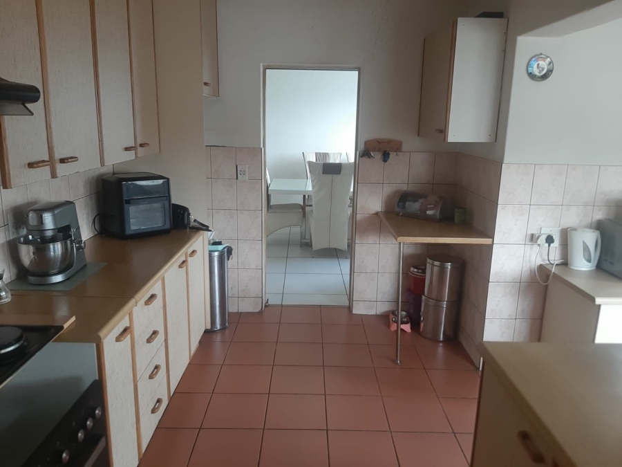 To Let 3 Bedroom Property for Rent in Brackendowns Gauteng