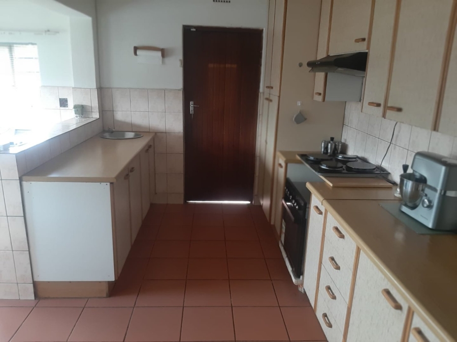 To Let 3 Bedroom Property for Rent in Brackendowns Gauteng