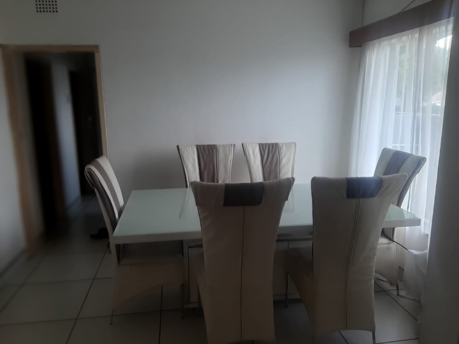 To Let 3 Bedroom Property for Rent in Brackendowns Gauteng