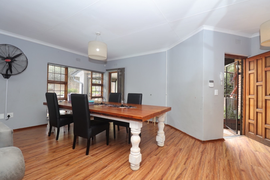 4 Bedroom Property for Sale in Roodekrans Gauteng