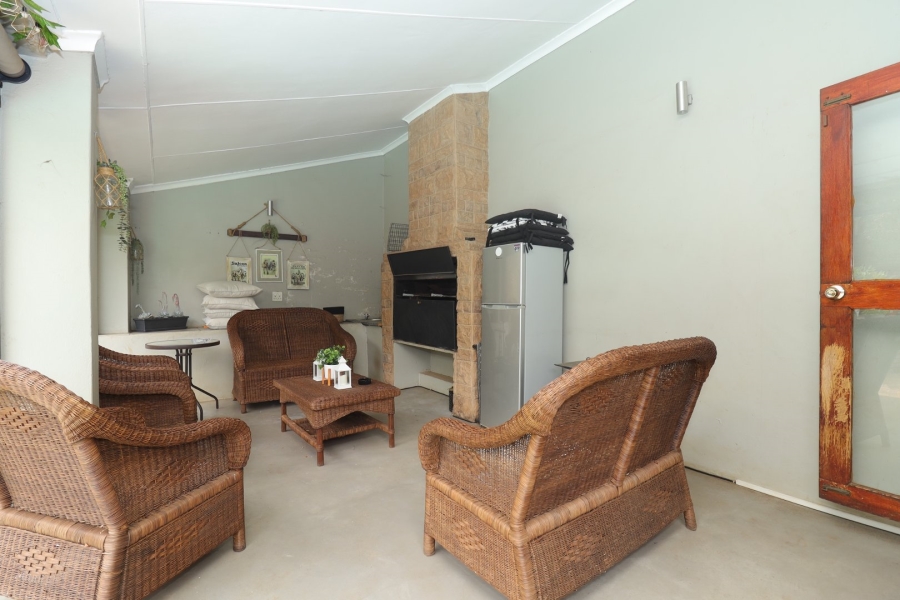 4 Bedroom Property for Sale in Roodekrans Gauteng