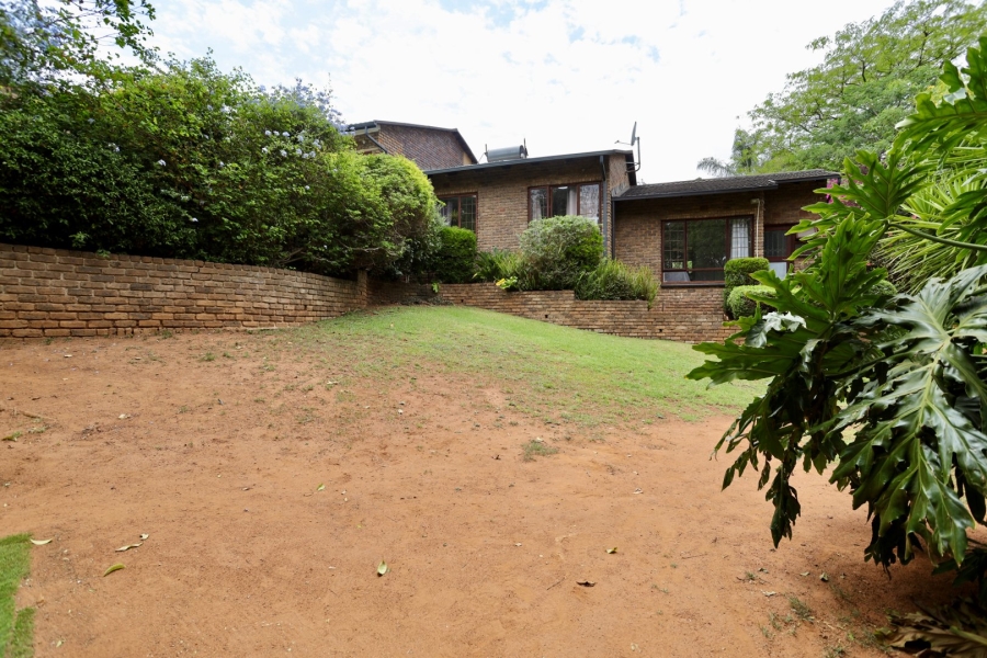 4 Bedroom Property for Sale in Roodekrans Gauteng