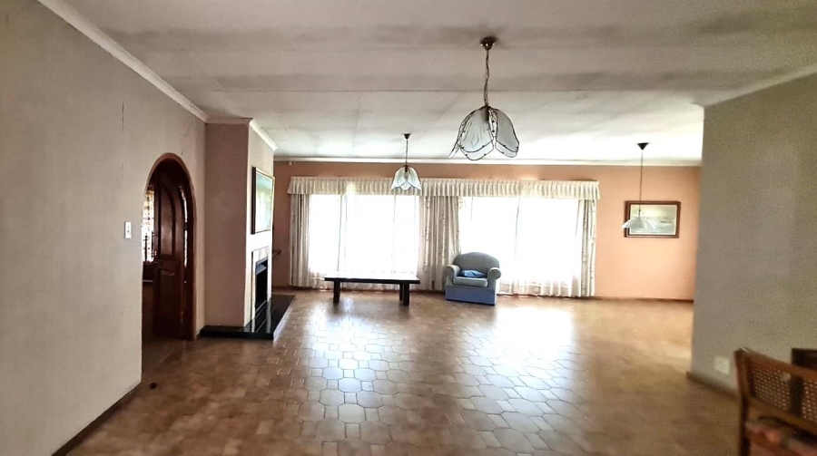 To Let 3 Bedroom Property for Rent in Crowthorne AH Gauteng