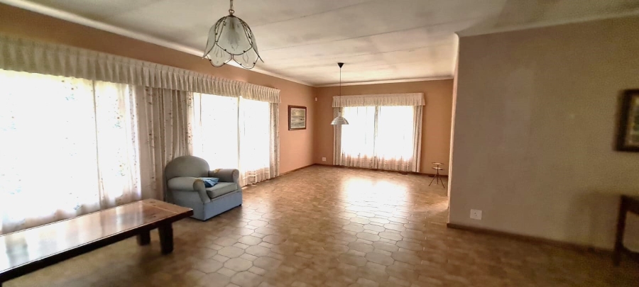 To Let 3 Bedroom Property for Rent in Crowthorne AH Gauteng