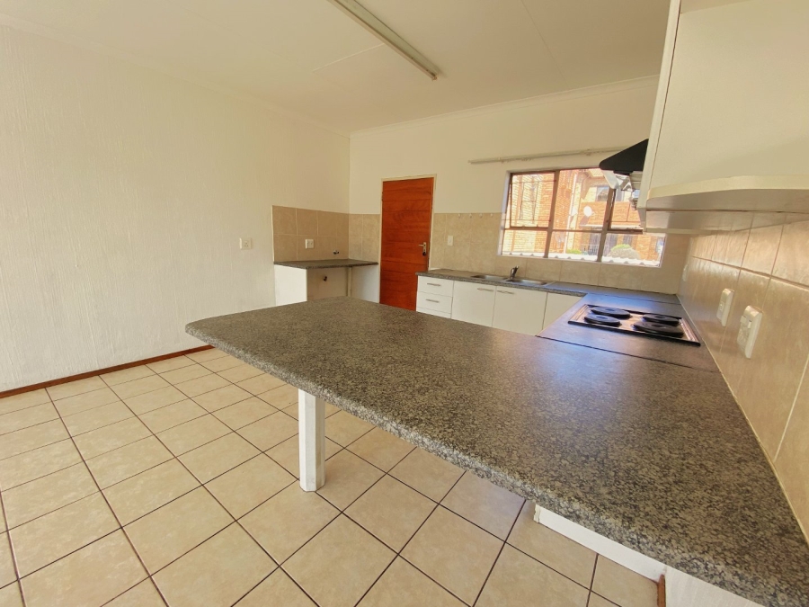 2 Bedroom Property for Sale in Weltevreden Park Gauteng