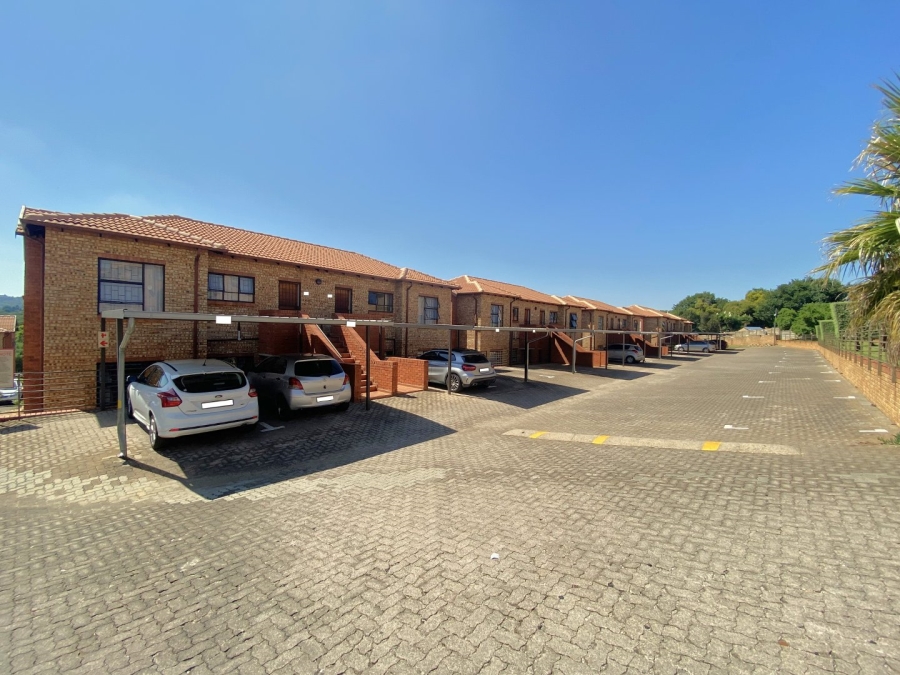 2 Bedroom Property for Sale in Weltevreden Park Gauteng