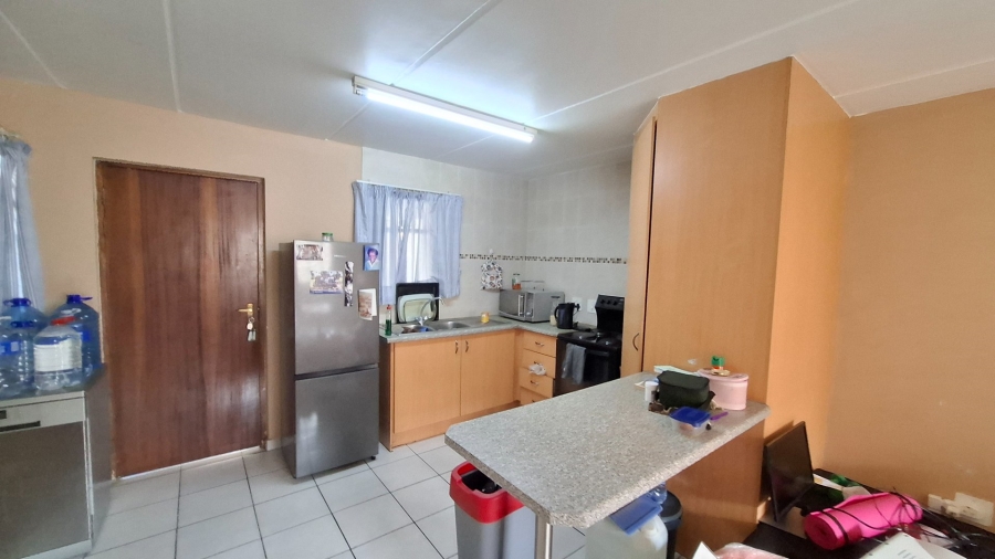 1 Bedroom Property for Sale in Ormonde Gauteng