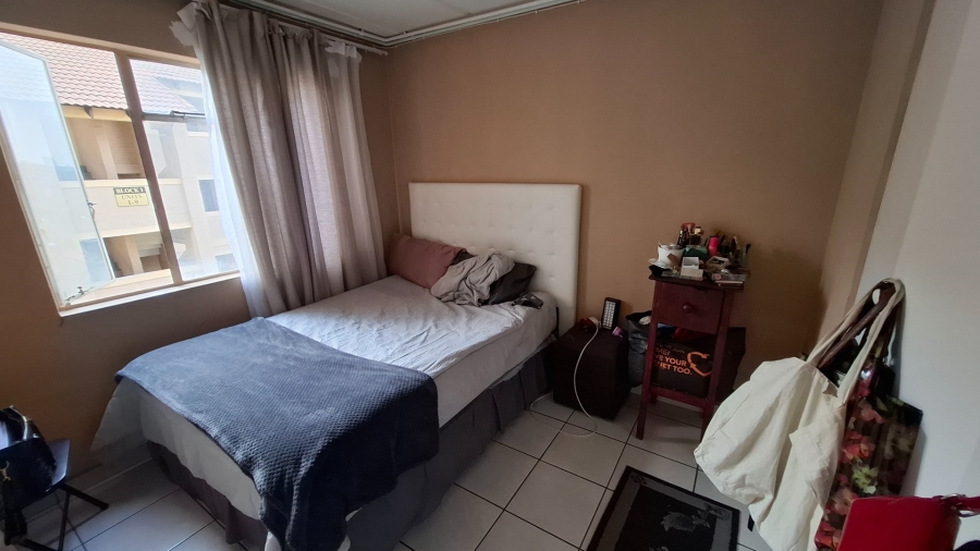 1 Bedroom Property for Sale in Ormonde Gauteng