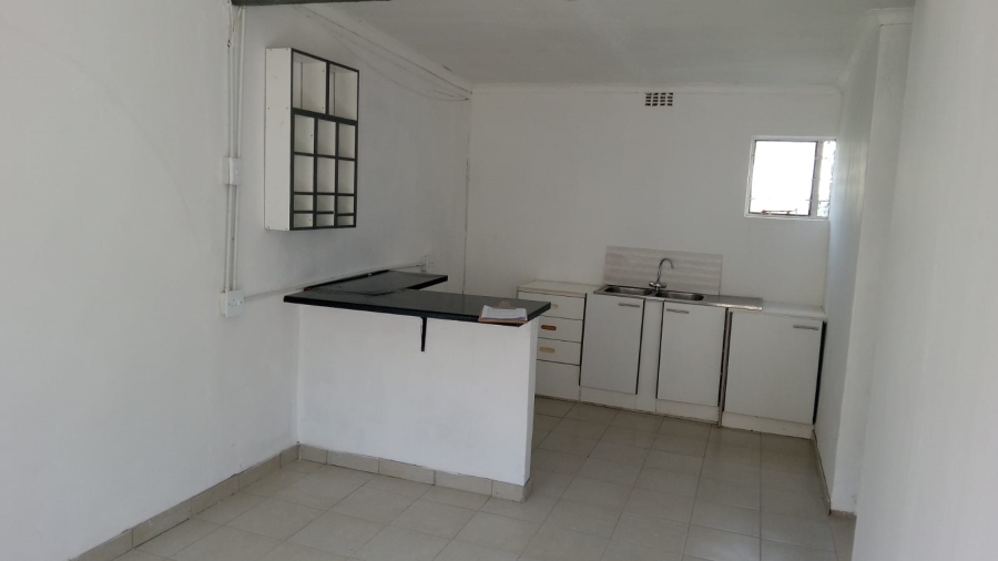 To Let 1 Bedroom Property for Rent in Witfield Gauteng